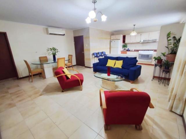 Apartamento en alquiler en Cacique Mara, Maracaibo