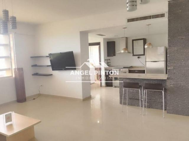 Apartamento en alquiler en Cacique Mara, Maracaibo