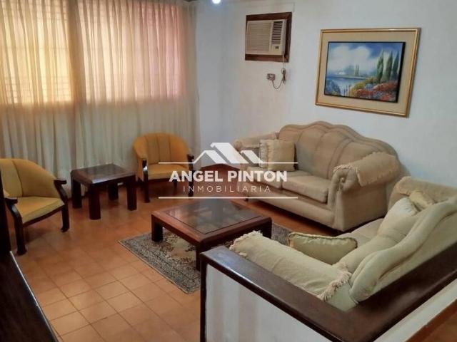 Apartamento en alquiler en Cacique Mara, Maracaibo