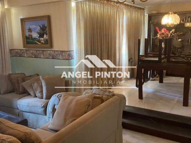 Apartamento en alquiler en Cacique Mara, Maracaibo