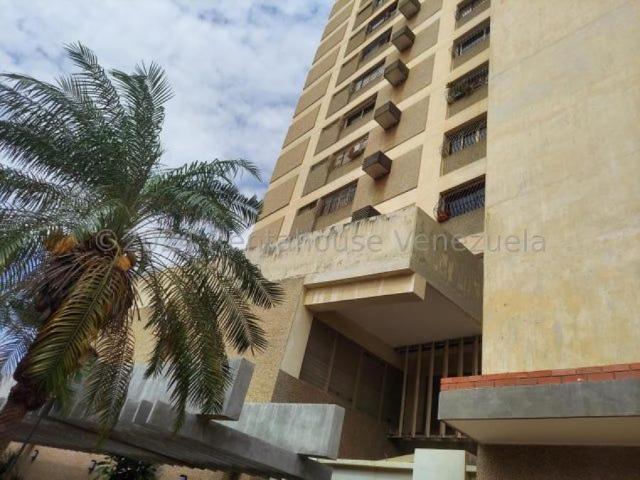 Apartamento en alquiler en Cacique Mara, Maracaibo