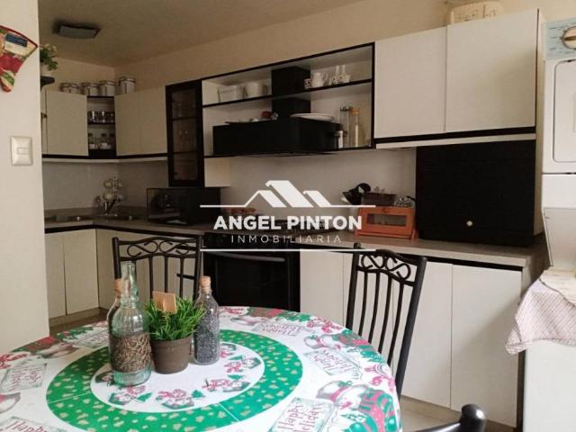 Apartamento en alquiler en Cacique Mara, Maracaibo