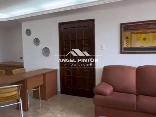 Apartamento en alquiler en Cacique Mara, Maracaibo