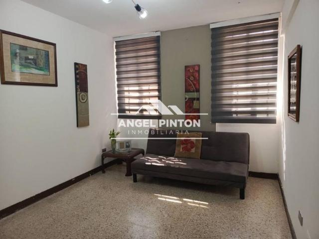 Apartamento en alquiler en Cacique Mara, Maracaibo