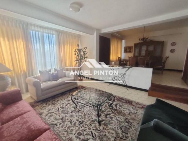 Apartamento en alquiler en Cacique Mara, Maracaibo