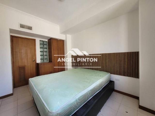 Apartamento en alquiler en Cacique Mara, Maracaibo