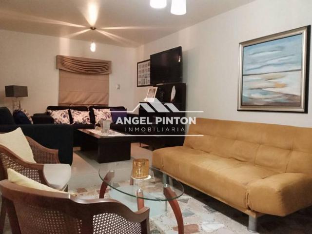 Apartamento en alquiler en Cacique Mara, Maracaibo