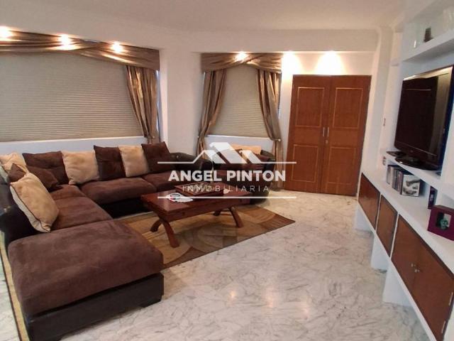 Apartamento en alquiler en Cacique Mara, Maracaibo