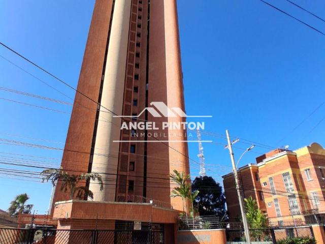 Apartamento en alquiler en Cacique Mara, Maracaibo
