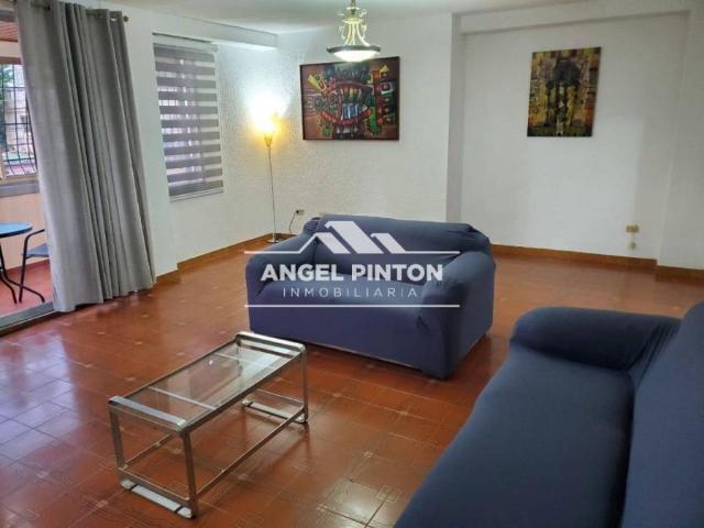 Apartamento en alquiler en Cacique Mara, Maracaibo