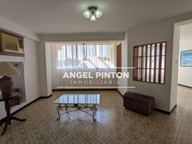 Apartamento en alquiler en Cacique Mara, Maracaibo