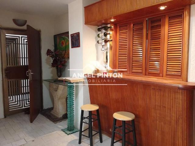 Apartamento en alquiler en Cacique Mara, Maracaibo