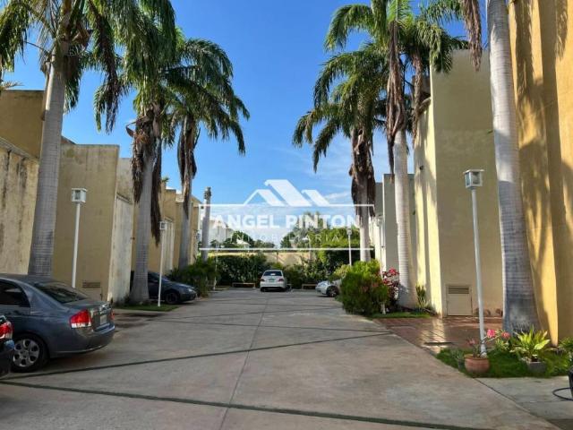 Apartamento en alquiler en Cacique Mara, Maracaibo