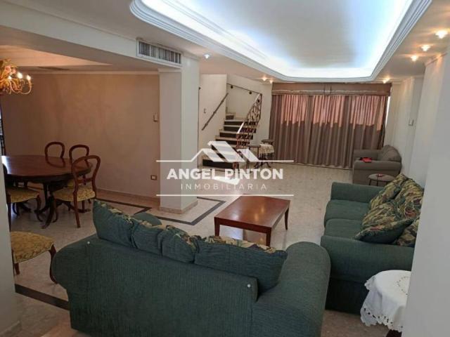 Apartamento en alquiler en Cacique Mara, Maracaibo