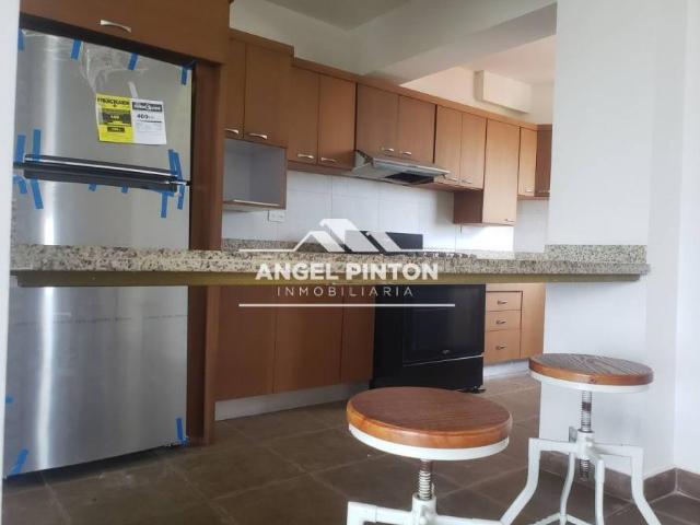 Apartamento en alquiler en Cacique Mara, Maracaibo