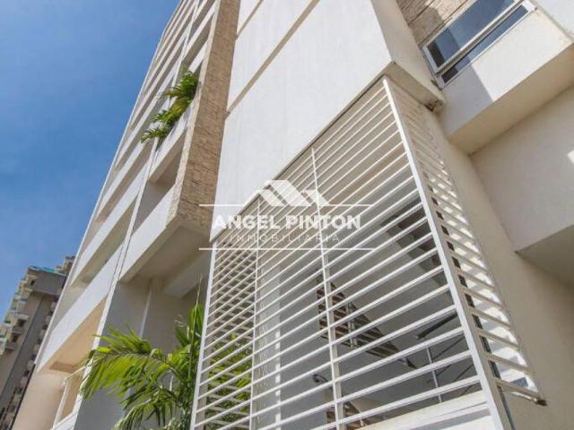 Apartamento en alquiler en Cacique Mara, Maracaibo