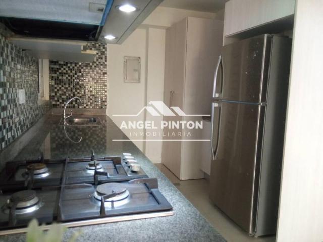 Apartamento en alquiler en Cacique Mara, Maracaibo