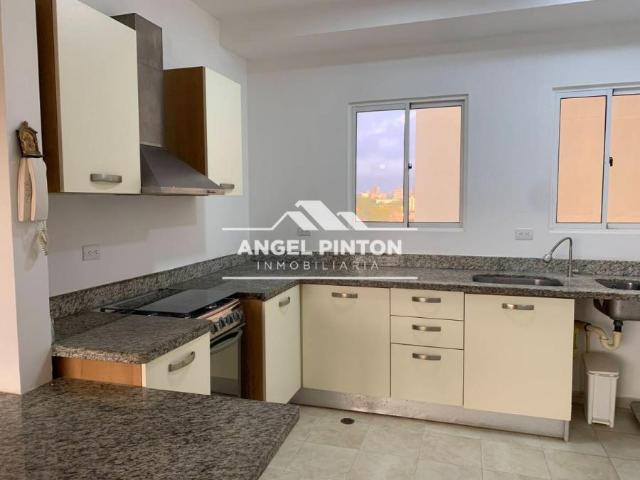 Apartamento en alquiler en Cacique Mara, Maracaibo