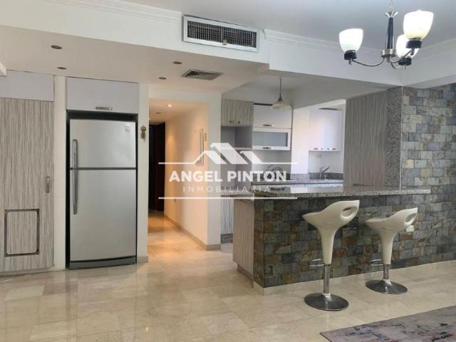 Apartamento en alquiler en Cacique Mara, Maracaibo