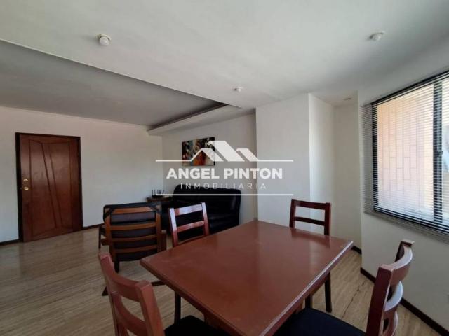 Apartamento en alquiler en Cacique Mara, Maracaibo