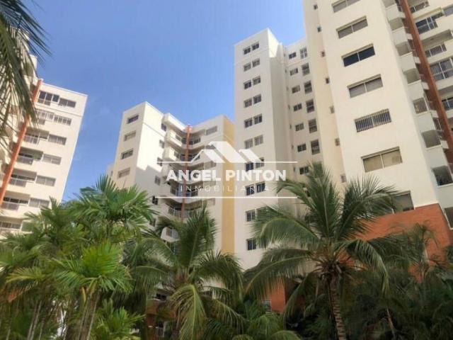 Apartamento en alquiler en Cacique Mara, Maracaibo