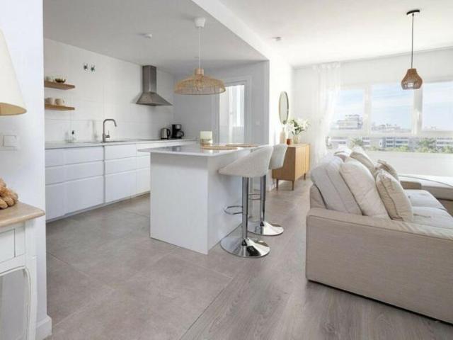 Apartamento en alquiler en Nueva Andalucía, Marbella