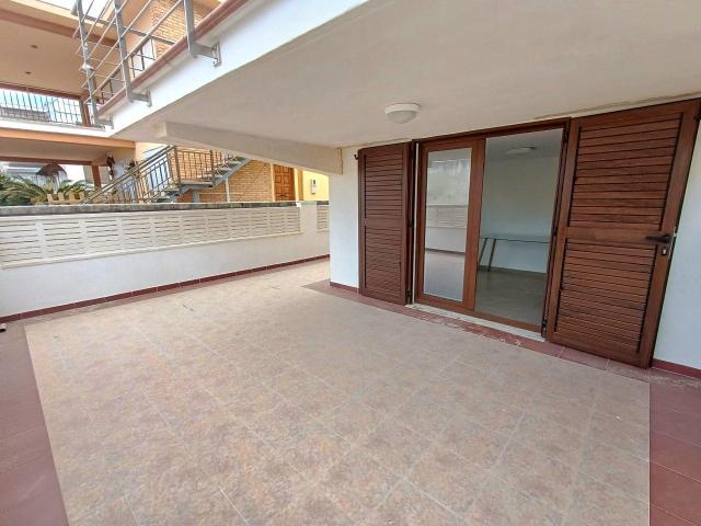 Apartamento en alquiler en Oliva, Urbanització Platja d'Oliva