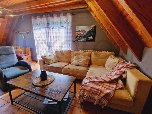 Apartamento en alquiler en Naut Aran, Unha