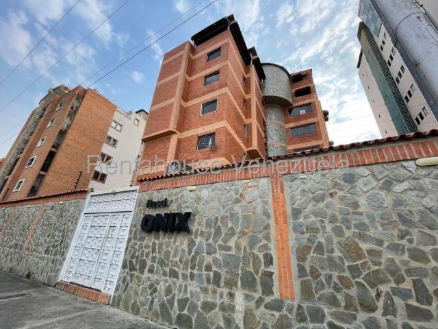 Apartamento en alquiler en Base Aragua, Girardot