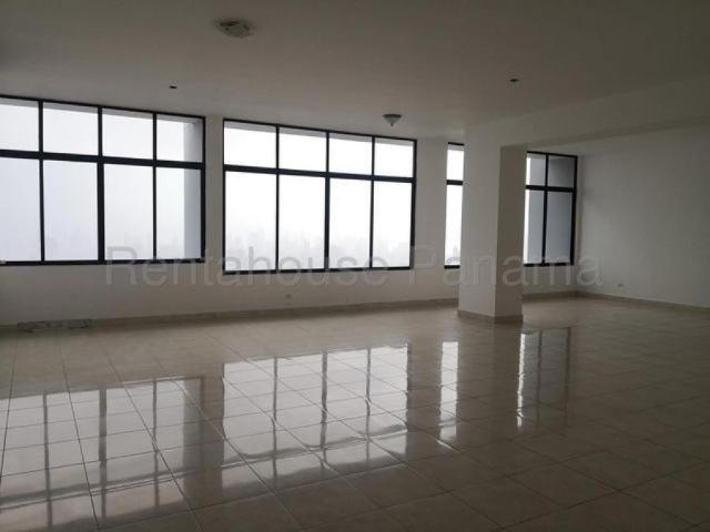 Apartamento en Alquiler en Santiago Dos Mares Veraguas 595 m2. 4 hab