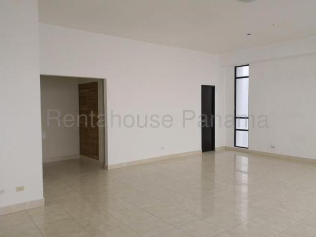 Apartamento en Alquiler en Santiago Dos Mares Veraguas 595 m2. 4 hab