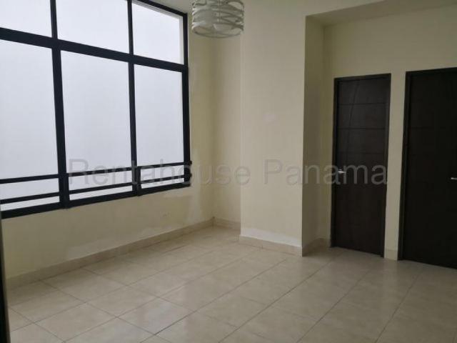 Apartamento en Alquiler en Santiago Dos Mares Veraguas 595 m2. 4 hab