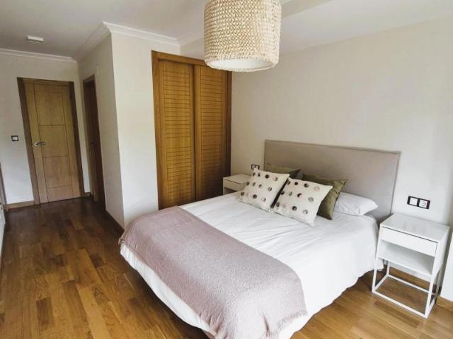 Apartamento en alquiler en Sanxenxo, Padriñán
