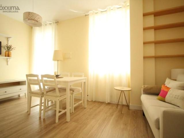 Apartamento en alquiler en Sevilla, Cruz Roja-Capuchinos