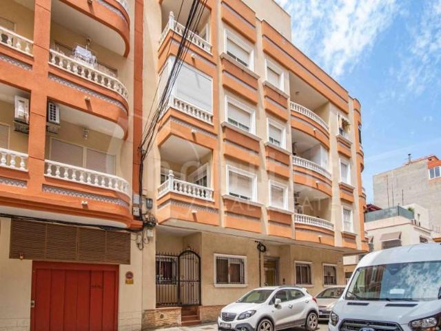 Apartamento en alquiler en Torrevieja, Europa