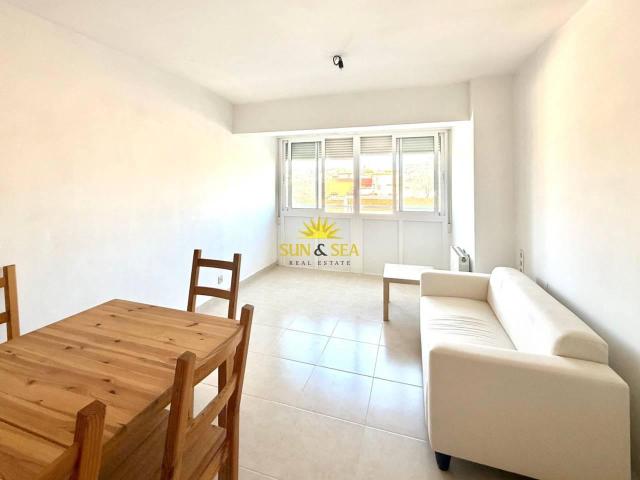 Apartamento en alquiler en Torrevieja, Residencial Europa