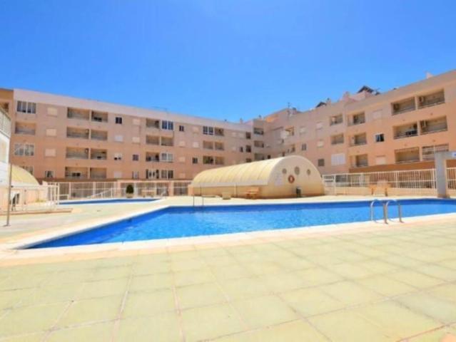 Apartamento en alquiler en Torrevieja, Europa