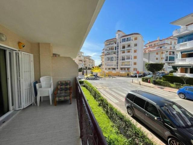 Apartamento en alquiler en Torrevieja, La Mata