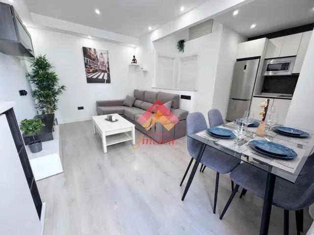 Apartamento en alquiler en Centro, Málaga-Costa del Sol
