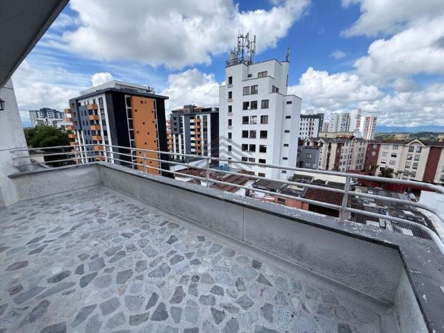 Apartamento en arriendo en Centro, Armenia