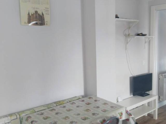 Piso en alquiler en Distrito Sur, Burgos