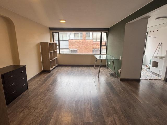 Apartamento en arriendo en Ricaurte, Bogotá