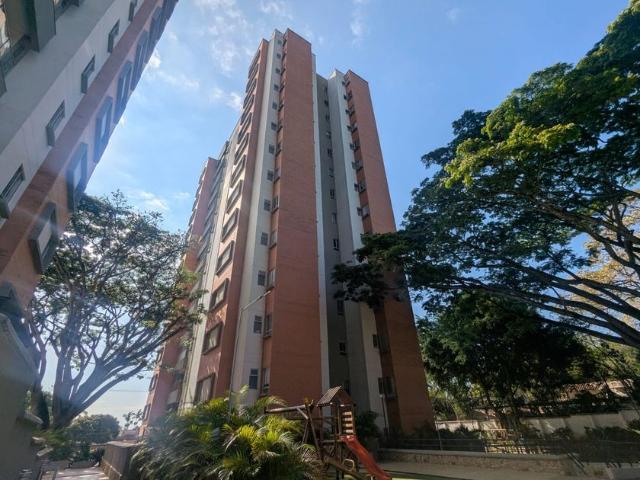 Apartamento en arriendo en Pance, Cali