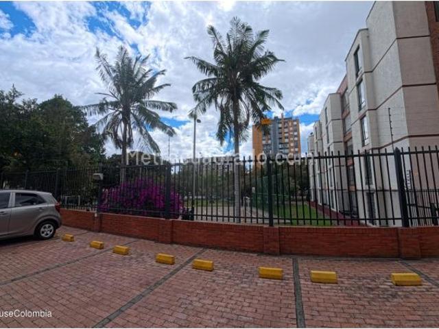 Apartamento en arriendo en Mazurén, Bogotá
