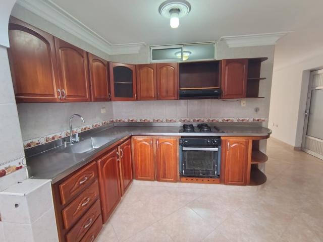 Apartamento en arriendo en Santa Teresita, Medellín