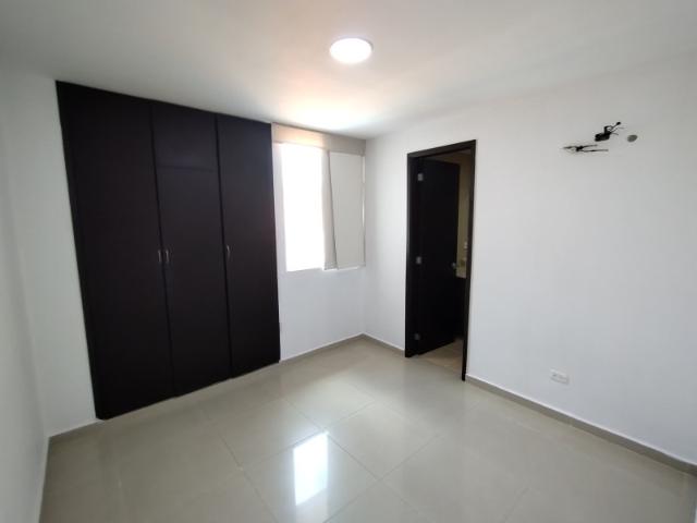 Apartamento En Arriendo En Barranquilla En Altos De Riomar A300960
