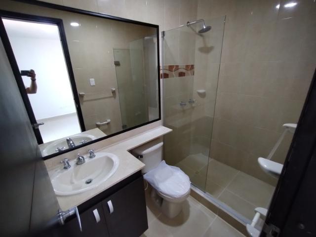 Apartamento En Arriendo En Barranquilla En Altos De Riomar A300960