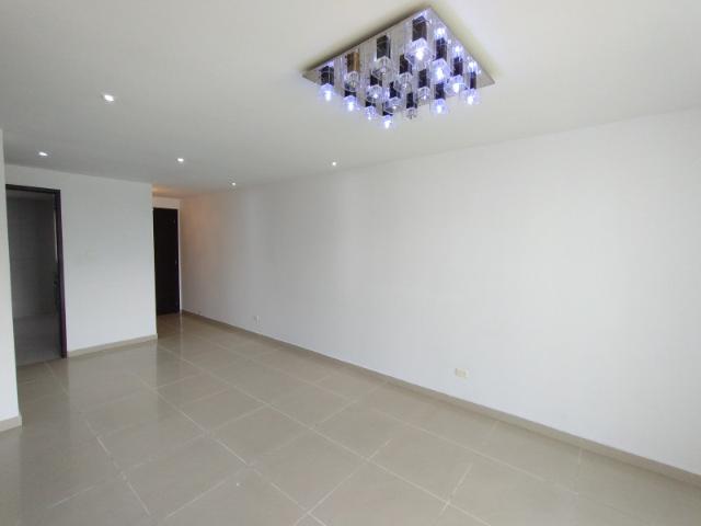 Apartamento En Arriendo En Barranquilla En Altos De Riomar A300960