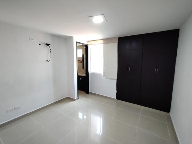 Apartamento En Arriendo En Barranquilla En Altos De Riomar A300960