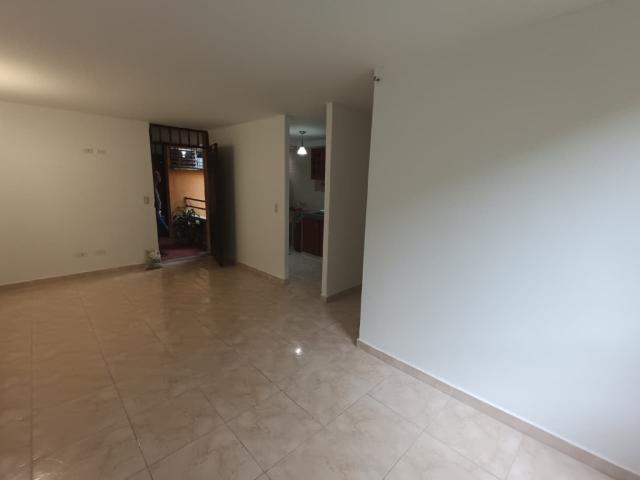 Apartamento En Arriendo En Cali En Aguacatal A356261